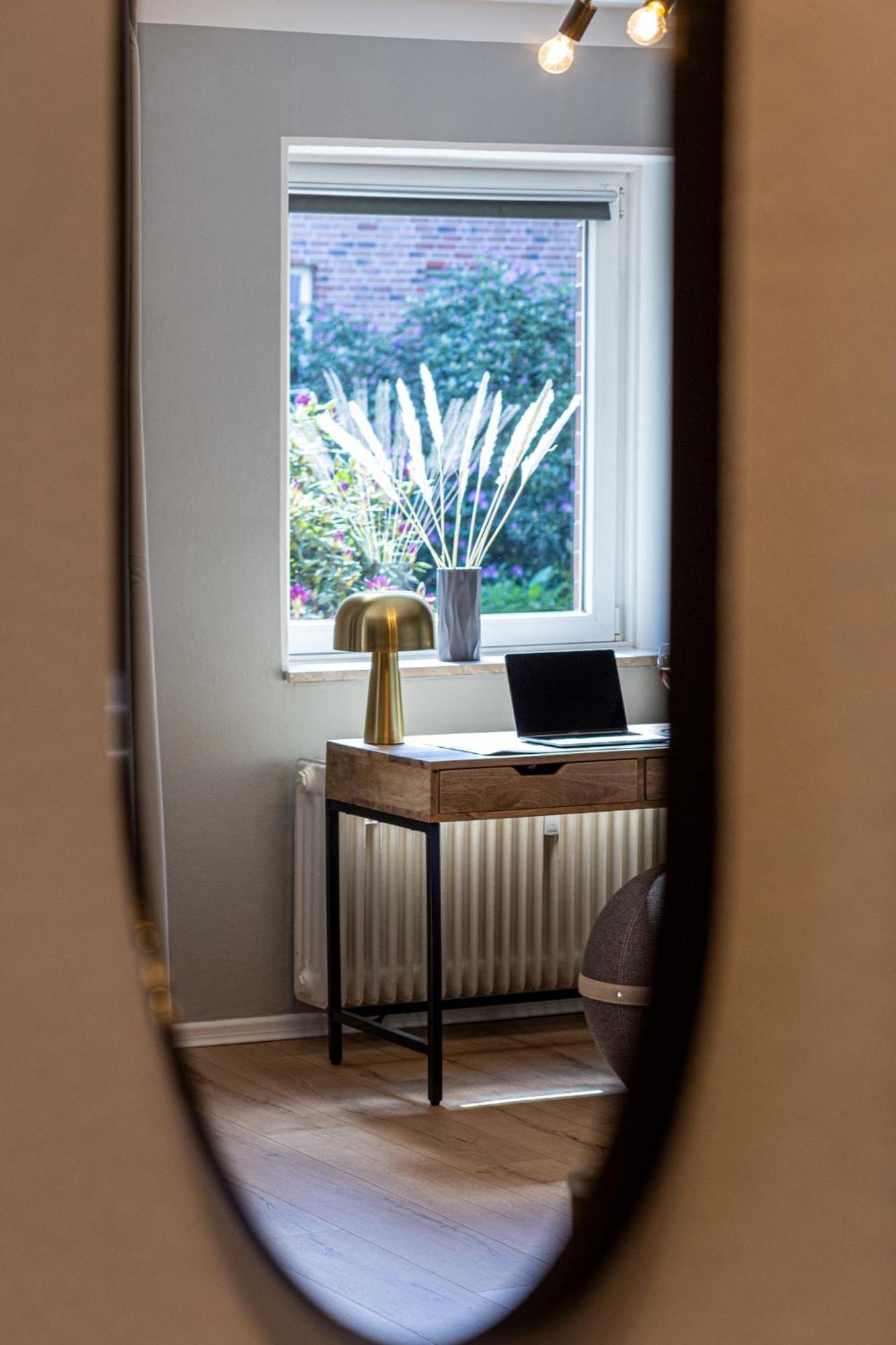 Have-A-Nice-Stay - Nahe Bahnhof Ahrensburg - 20 Minuten Nach Hamburg - Trotzdem Ruhig Gelegen - 6 Minuten Zu Fuss Ins Zentrum Ahrensburg - Modern Eingerichtet Esterno foto