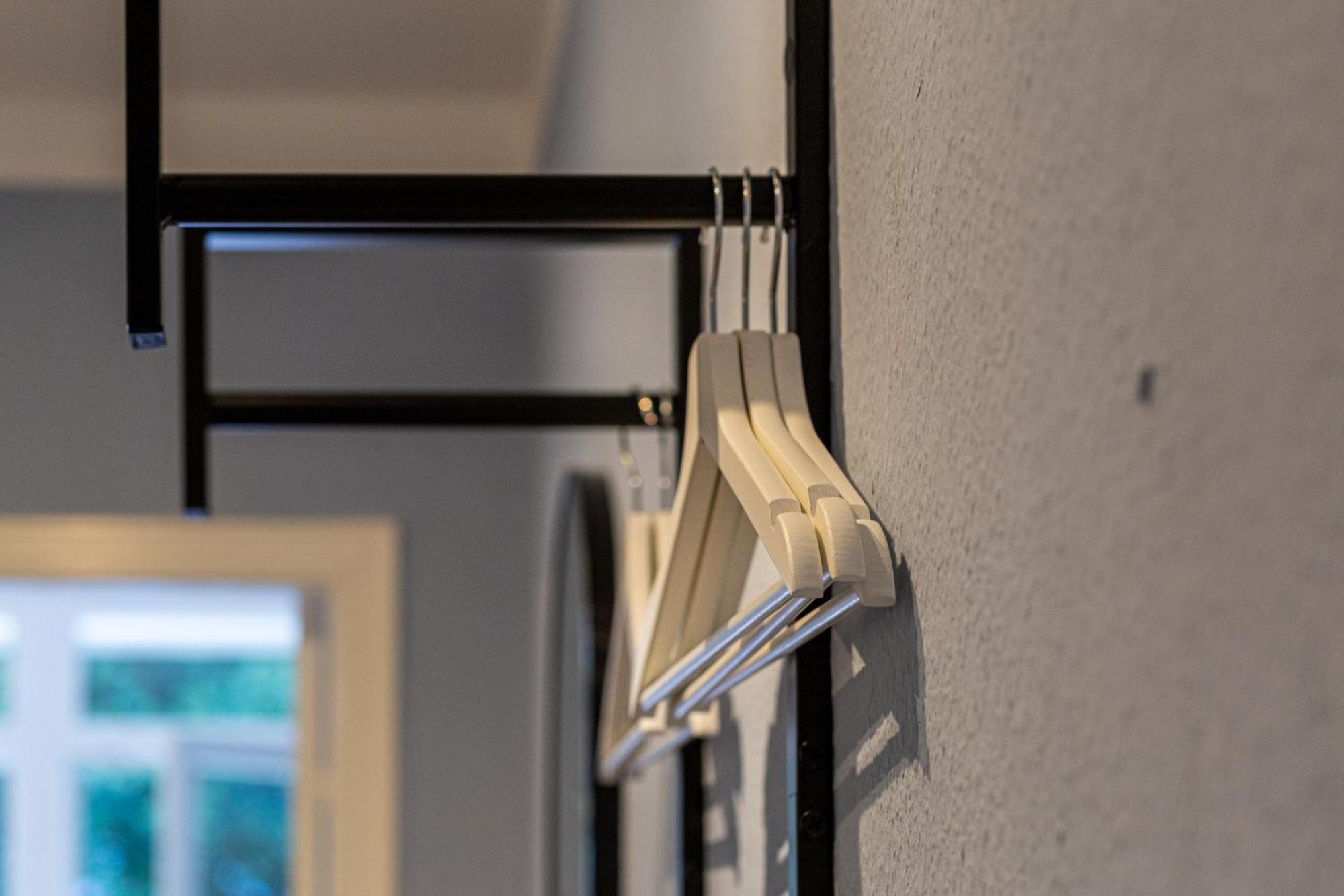 Have-A-Nice-Stay - Nahe Bahnhof Ahrensburg - 20 Minuten Nach Hamburg - Trotzdem Ruhig Gelegen - 6 Minuten Zu Fuss Ins Zentrum Ahrensburg - Modern Eingerichtet Esterno foto