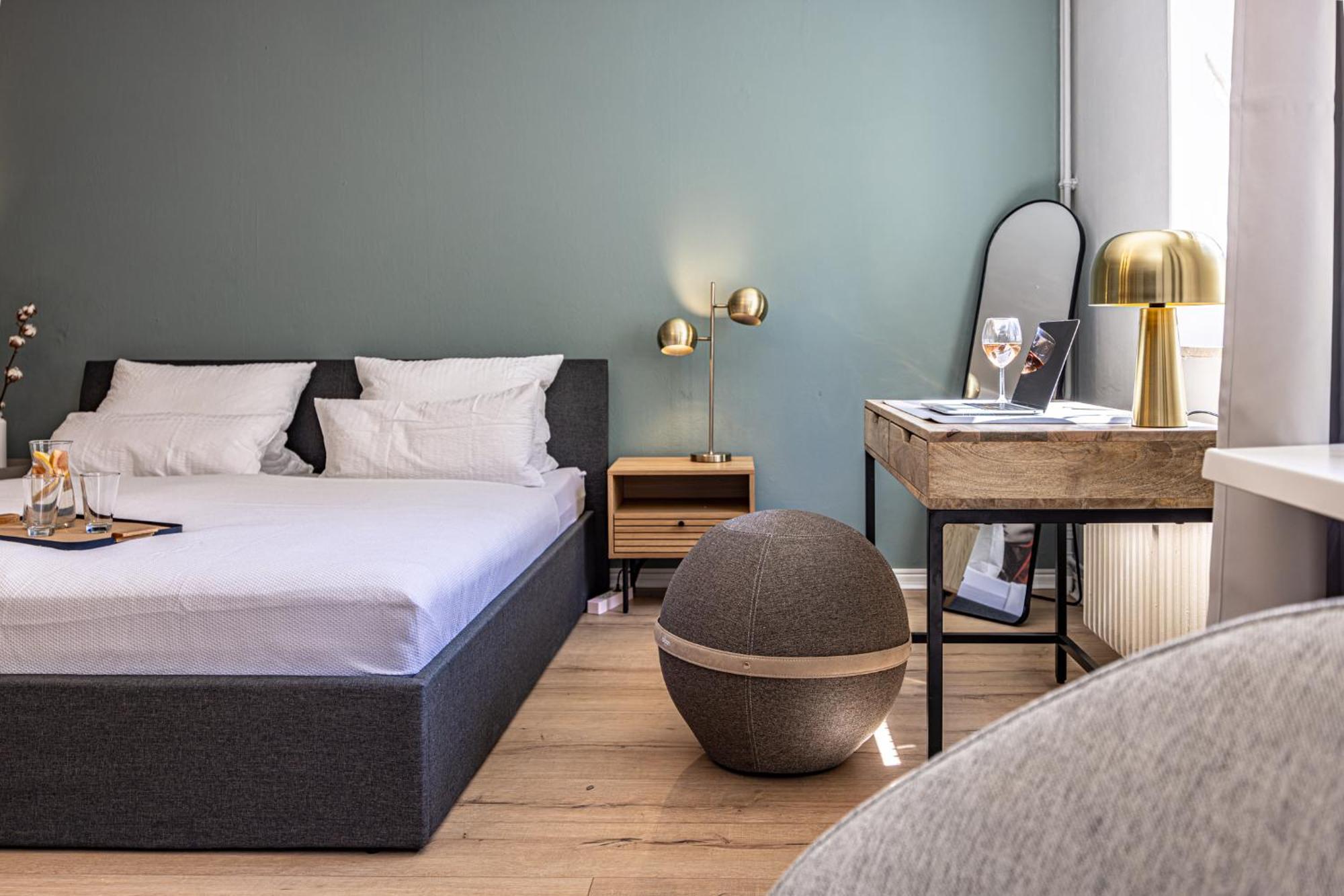 Have-A-Nice-Stay - Nahe Bahnhof Ahrensburg - 20 Minuten Nach Hamburg - Trotzdem Ruhig Gelegen - 6 Minuten Zu Fuss Ins Zentrum Ahrensburg - Modern Eingerichtet Esterno foto